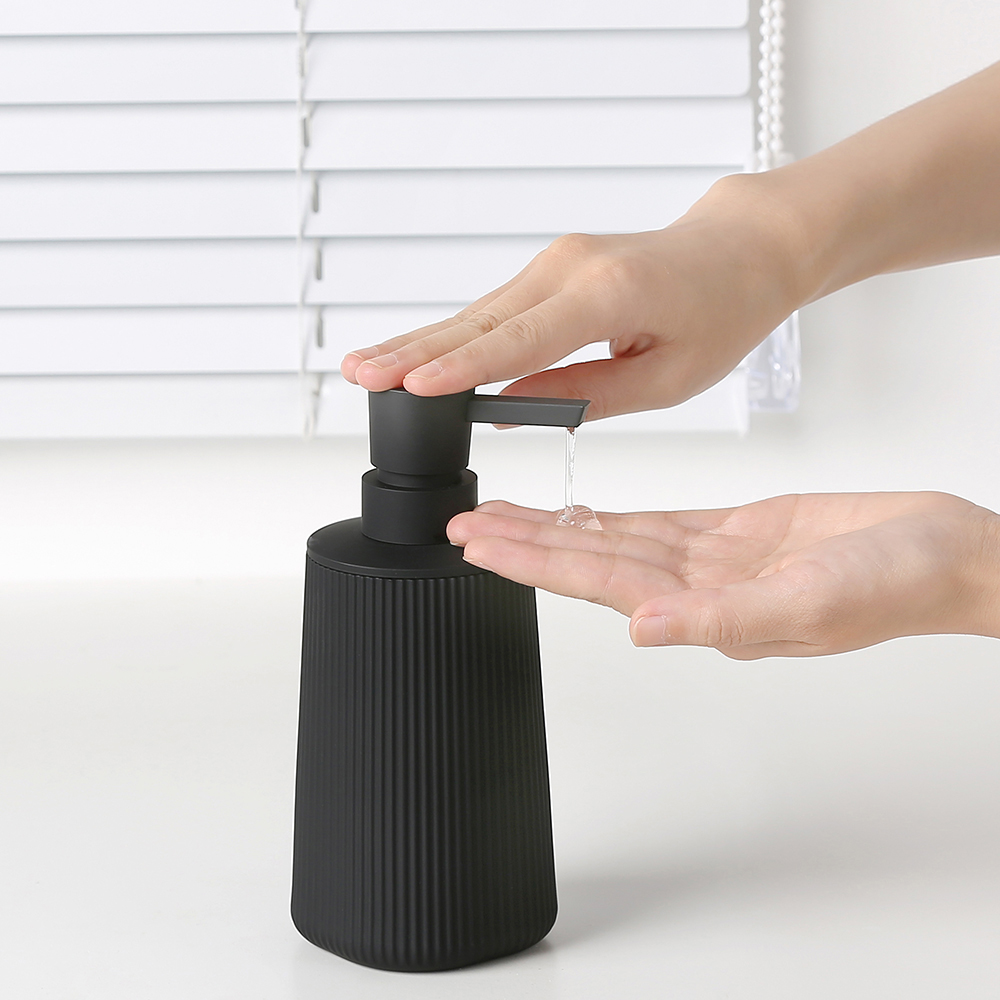 Modern Ribbed Plastic Liquid S - Home Bathroom Soap Dispenser ulasan dan harga
